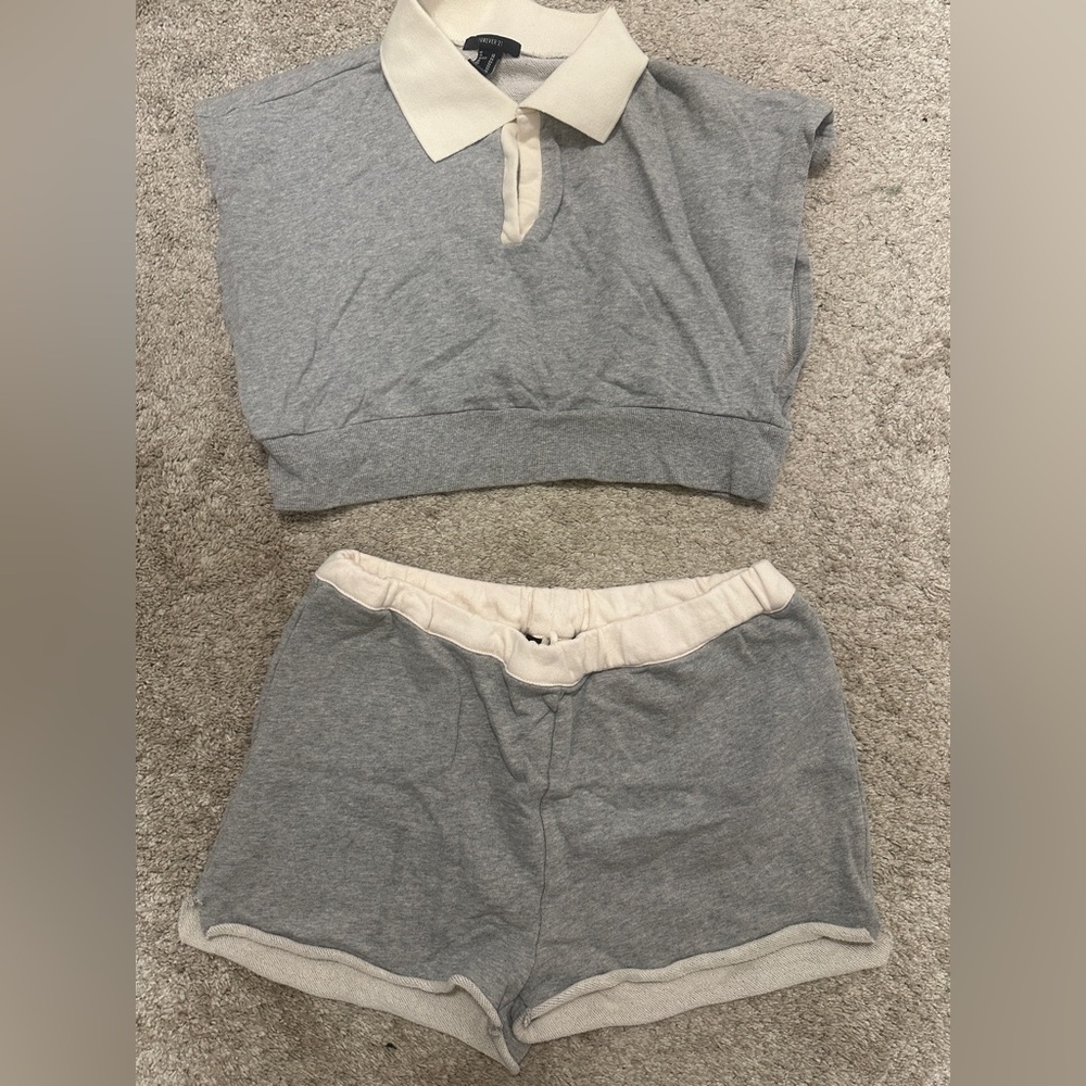 Two piece gray sweatshorts set